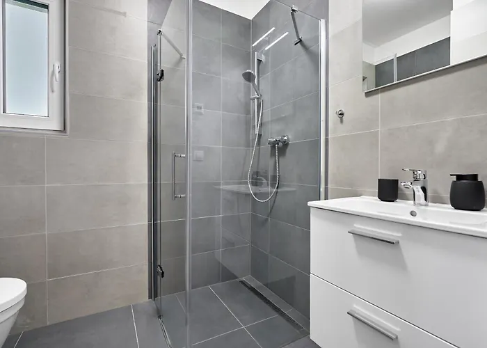 Trek By Mountain Ways